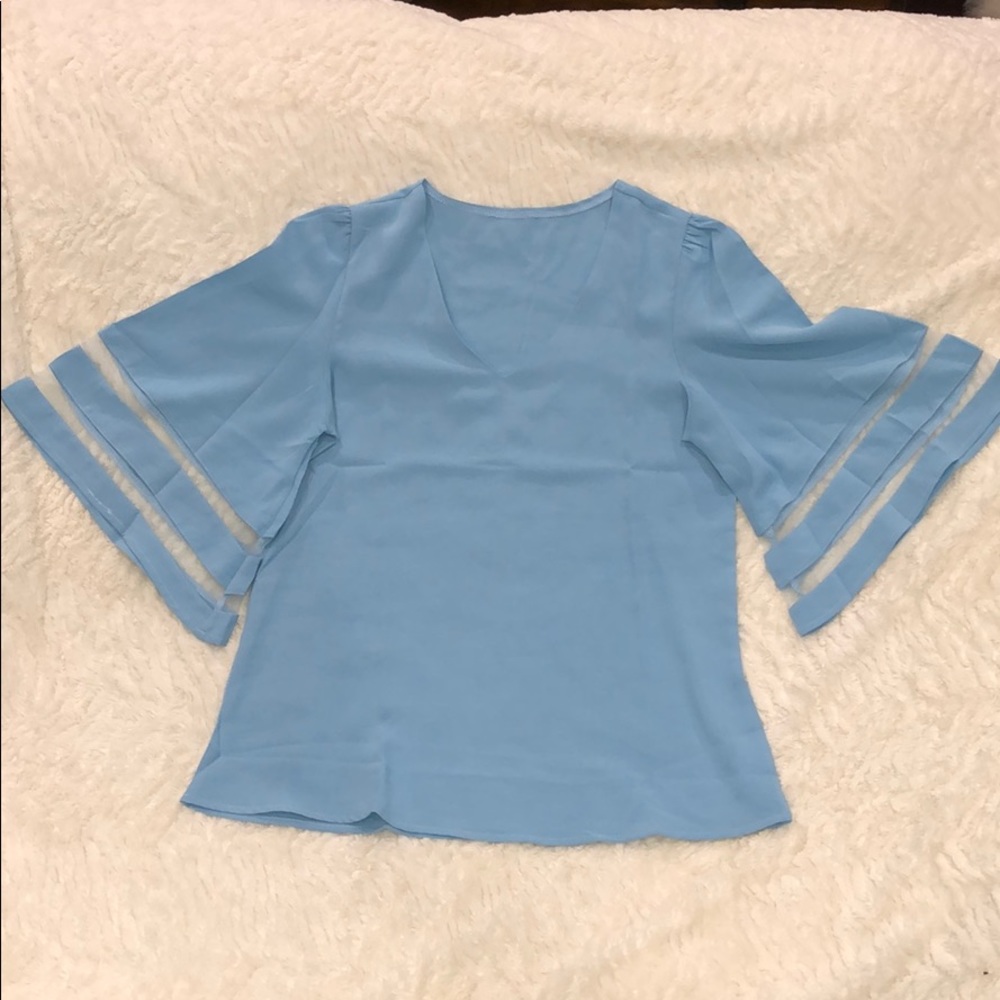 Bell Sleeve v-Neck Shirt Amazon size s Sky Blue